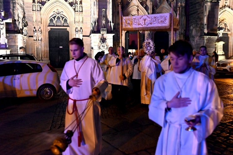 Wigilia Paschalna w świdnickiej katedrze