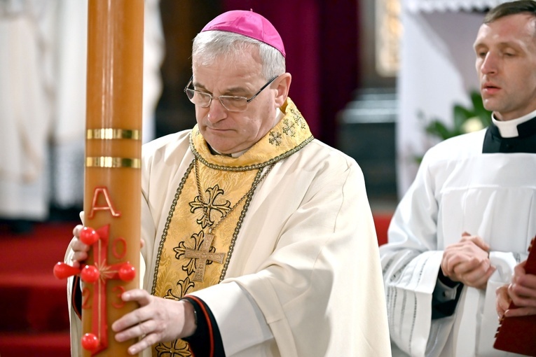 Wigilia Paschalna w świdnickiej katedrze