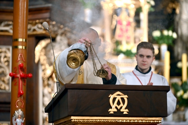 Wigilia Paschalna w świdnickiej katedrze