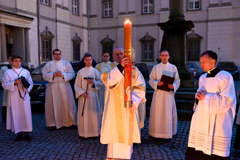 Wigilia Paschalna w świdnickiej katedrze