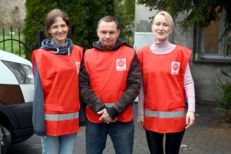 Świdnicka Caritas dzieli się nie tylko jajkiem 