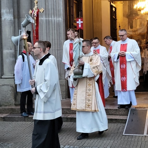 Płock. Rezurekcja w katedrze