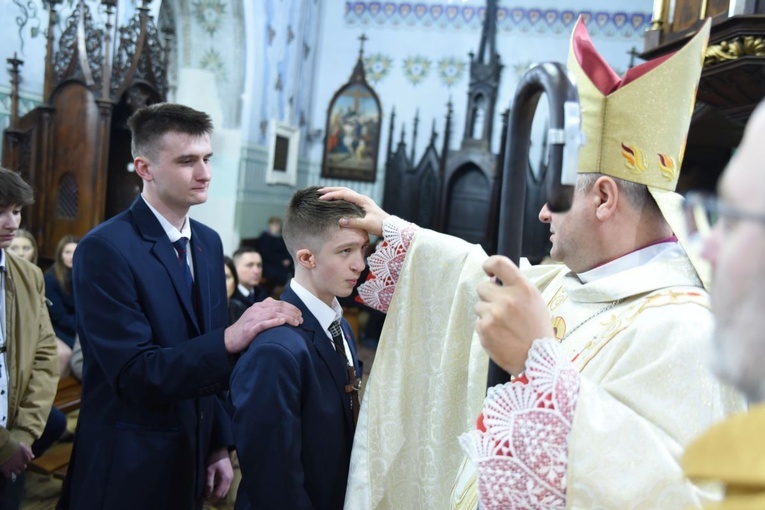 Bierzmowanie w Rzepienniku Biskupim