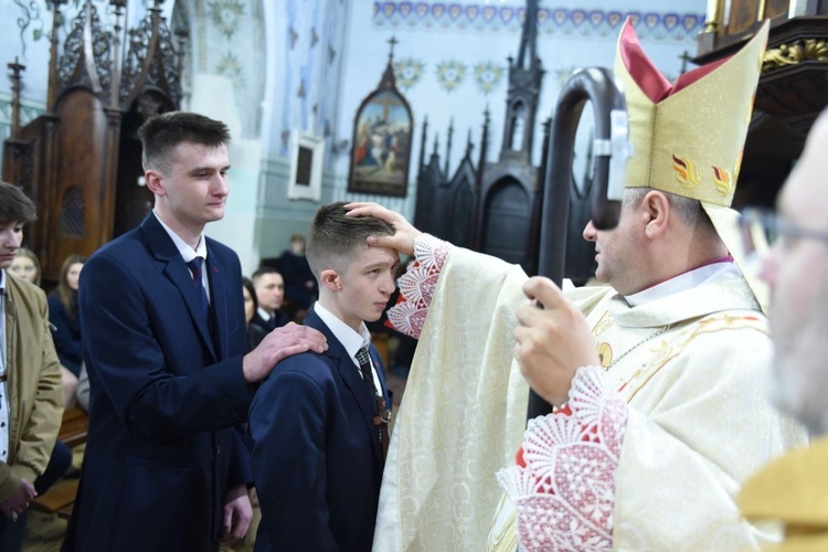 Bierzmowanie w Rzepienniku Biskupim