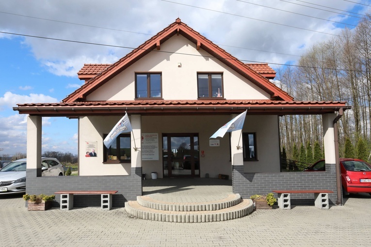 Oddali swój dom niepełnosprawnym