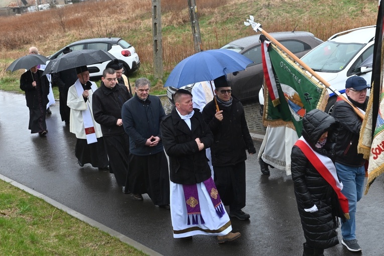 Pogrzeb ks. Stanisława Pająka, który służył na wałbrzyskim Poniatowie 43 lata