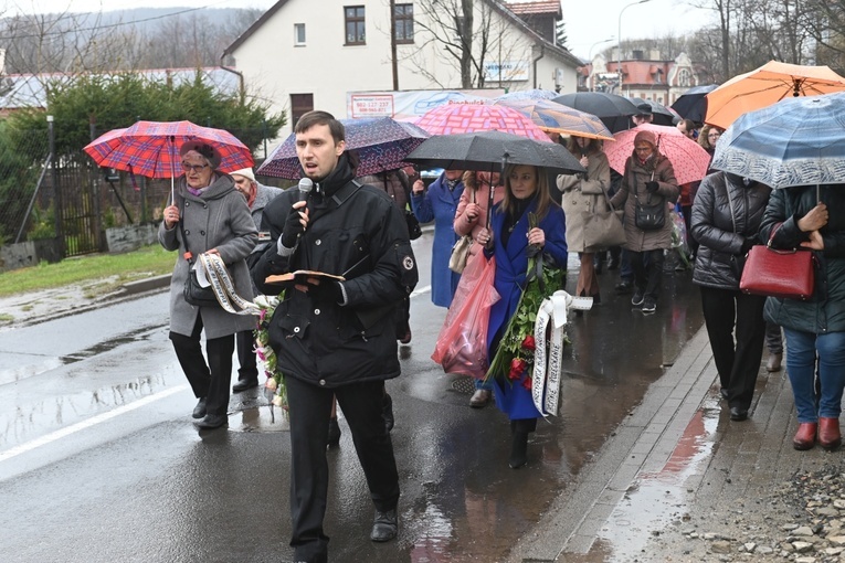 Pogrzeb ks. Stanisława Pająka, który służył na wałbrzyskim Poniatowie 43 lata