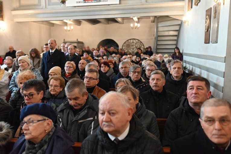 Pogrzeb ks. Stanisława Pająka, który służył na wałbrzyskim Poniatowie 43 lata