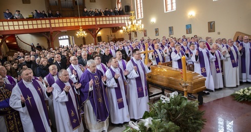 Pogrzeb Longiny Włodarczyk