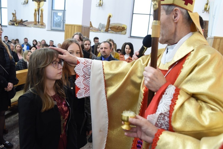 Bierzmowanie w Jurkowie koło Czchowa