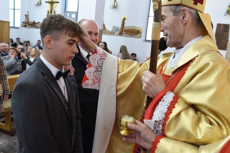 Bierzmowanie w Jurkowie koło Czchowa