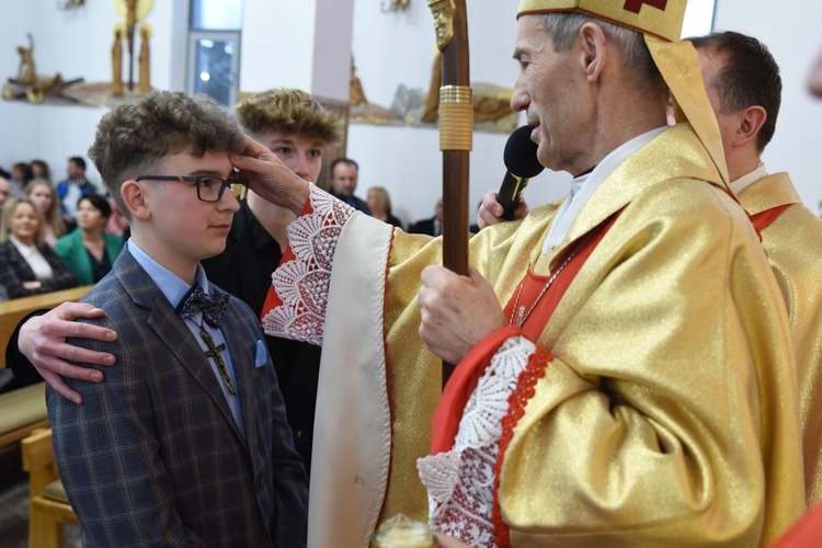 Bierzmowanie w Jurkowie koło Czchowa