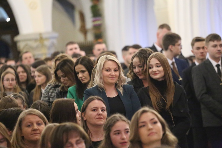 Bierzmowanie w Ciężkowicach