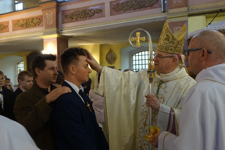 Bierzmowanie w Walimiu