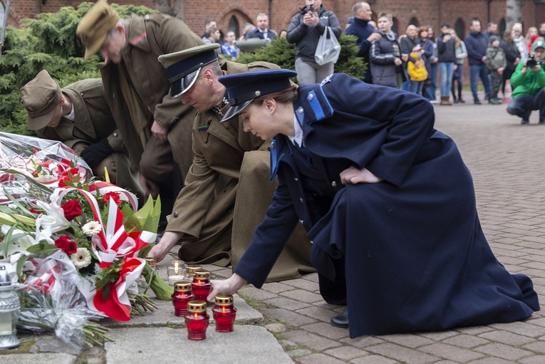 Rocznica zbrodni katyńskiej, cz. 2