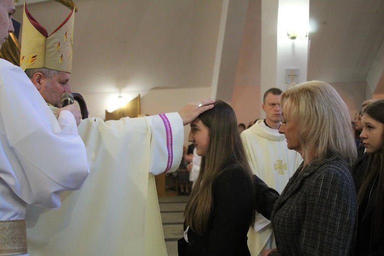 Bierzmowanie w Pasierbcu