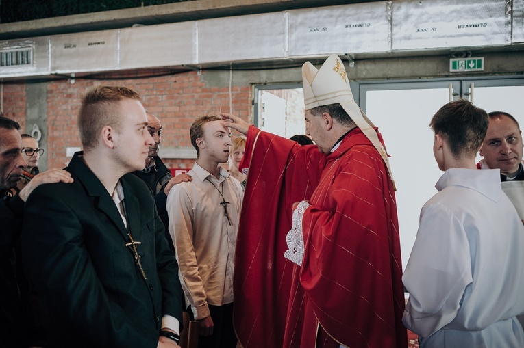 Bierzmowanie osób z niepełnosprawnością w Skierniewicach
