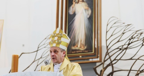 Bp Roman Pindel w łagiewnickiej bazylice