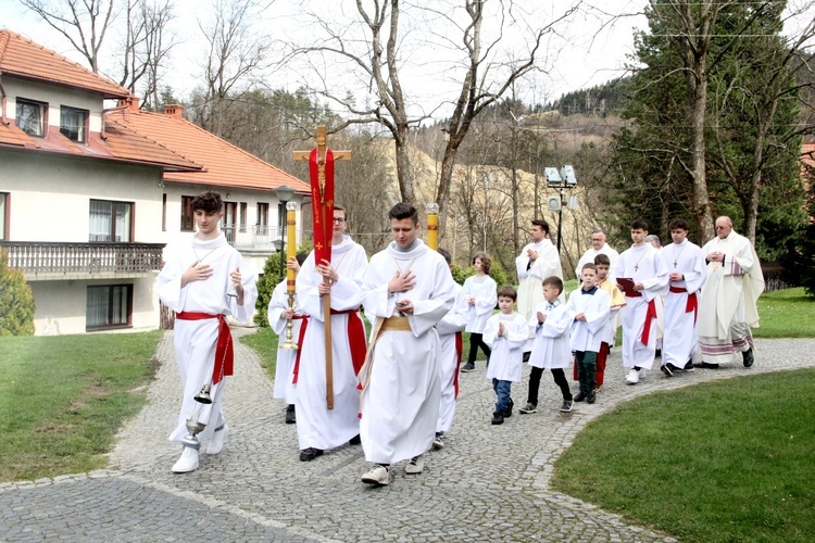 Kamionka Wielka. Wprowadzenie relikwii św. Faustyny