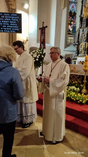 Odebranie i wprowadzenie relikwii św. Faustyny do kościoła św. Michała Archanioła w Bystrzycy Kłodzkiej