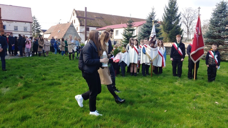 Oleszna. Uczcili ofiary Katynia i Smoleńska