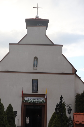 Konsekrowano kościół w podkrakowskim Bęble