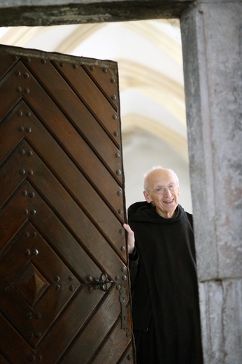 O. Leon Knabit: Byłem wychowywany w atmosferze przyjmowania podróżnych