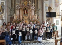 "Spokrewnieni z Miłosierdziem". Modlitwa, dar z siebie i dziecięca twórczość