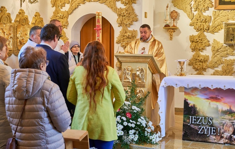 Świerki. Odpust w kościele filialnym Miłosierdzia Bożego i św. Jana Pawła II