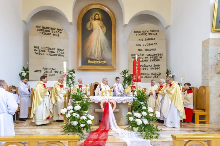 Msza św. odpustowa w parafii Miłosierdzia Bożego w Kudowie-Zdroju