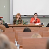 Konferencja pt. "Gdyby chciała to by odeszła"