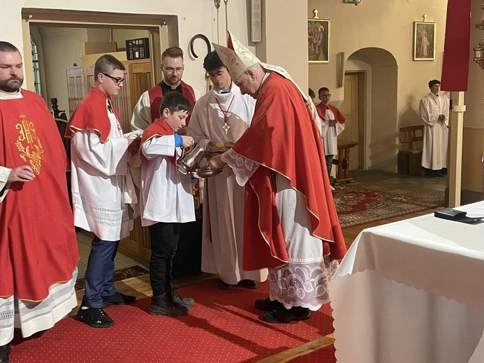 Świebodzice. Bierzmowanie u świętych ap. Piotra i Pawła