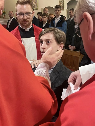 Świebodzice. Bierzmowanie u świętych ap. Piotra i Pawła