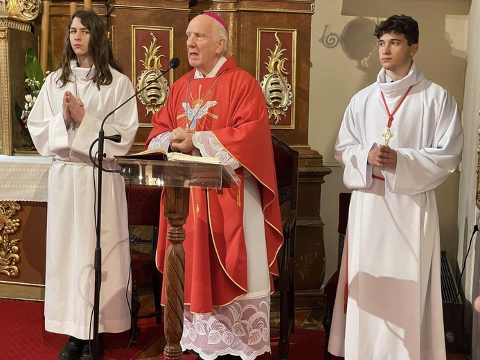 Świebodzice. Bierzmowanie u świętych ap. Piotra i Pawła