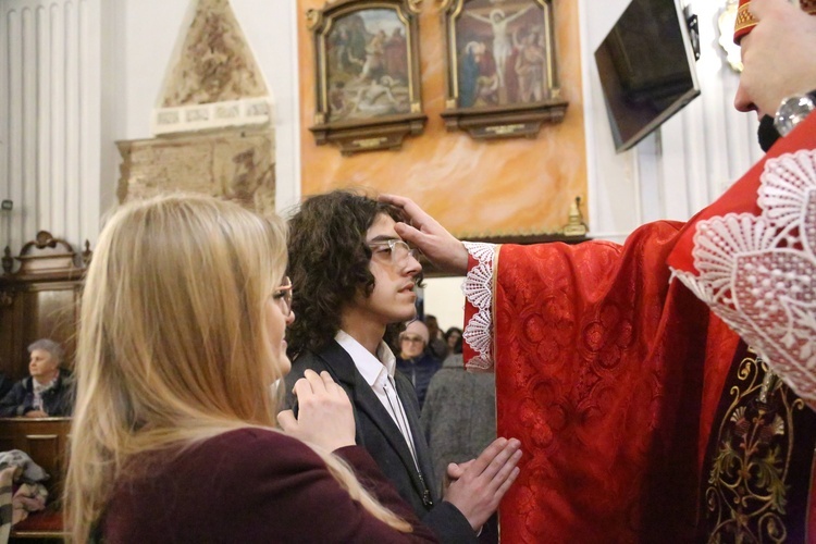 Bierzmowanie u św. Mateusza 