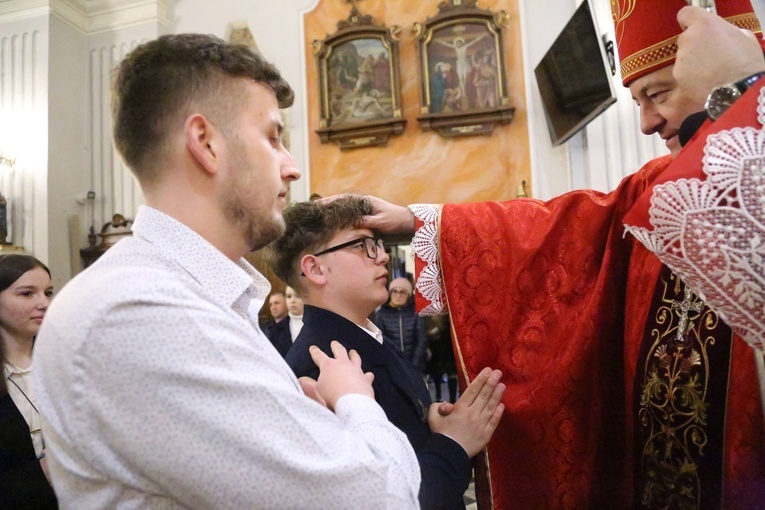 Bierzmowanie u św. Mateusza 