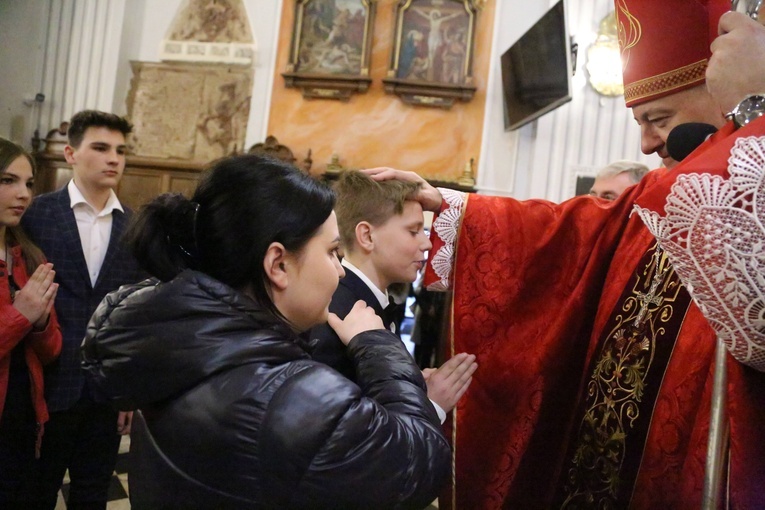 Bierzmowanie u św. Mateusza 