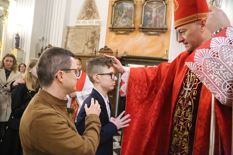 Bierzmowanie u św. Mateusza 