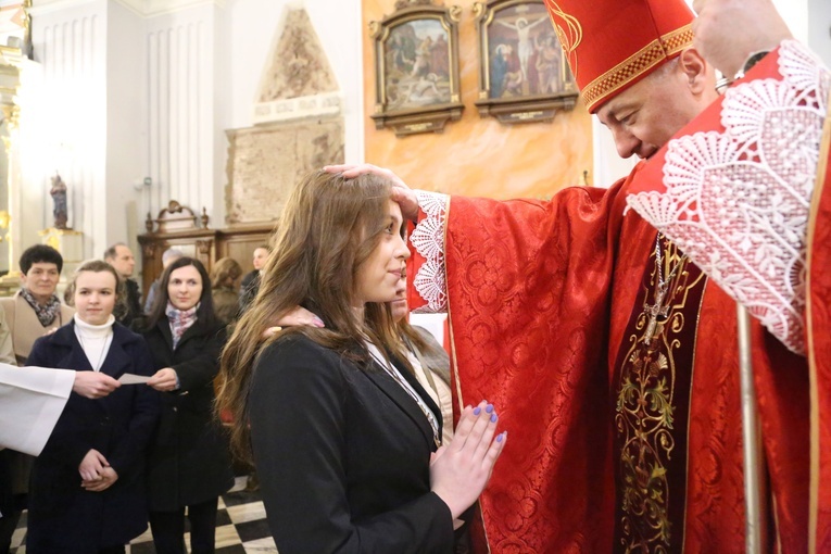 Bierzmowanie u św. Mateusza 