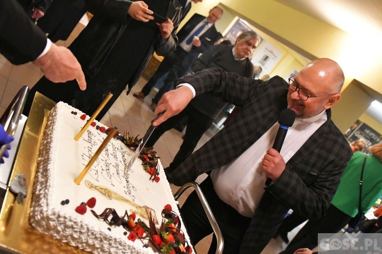 Statuetki "Człowiek Człowiekowi" wręczone