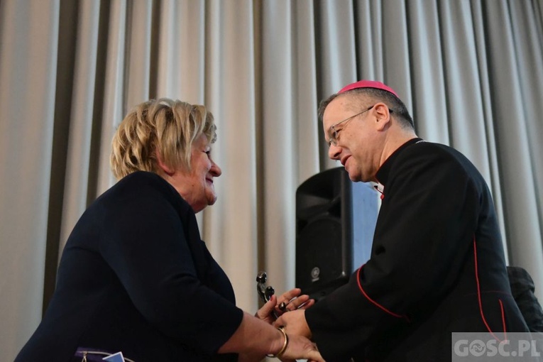 Statuetki "Człowiek Człowiekowi" wręczone