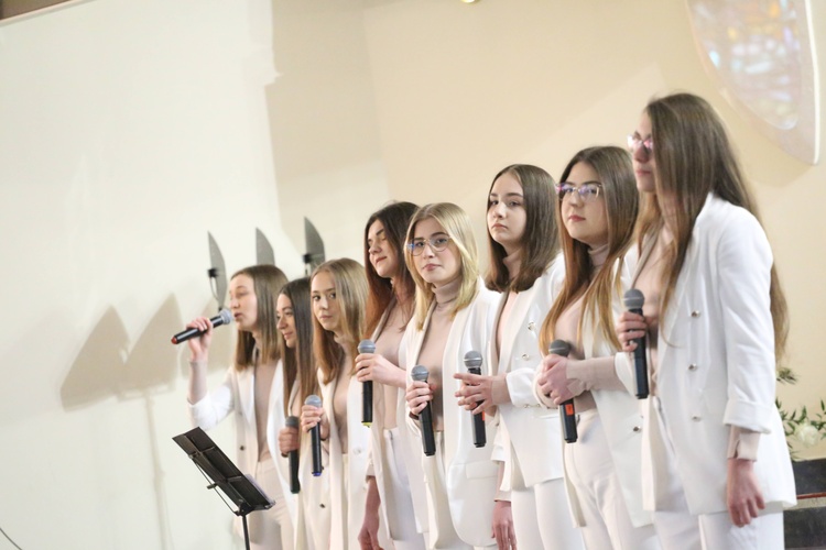 Koncert uwielbienia w Miłosierdziu