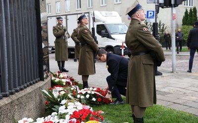 Morawiecki: Symbolem powstania w getcie były dwie powiewające flagi: polska i żydowska