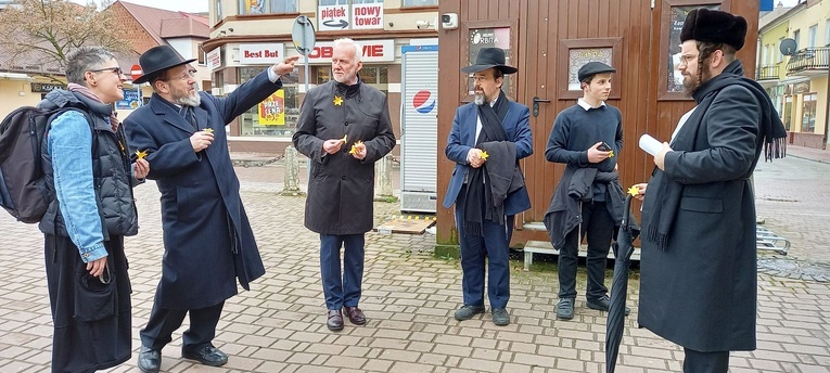 Żonkile dla niespodziewanych gości