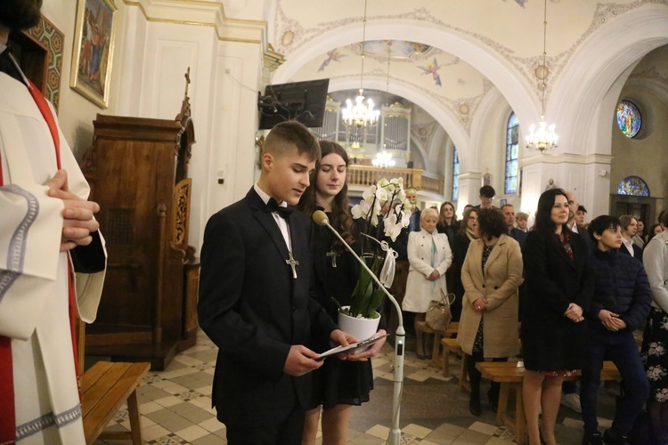 Bierzmowanie w Rzezawie