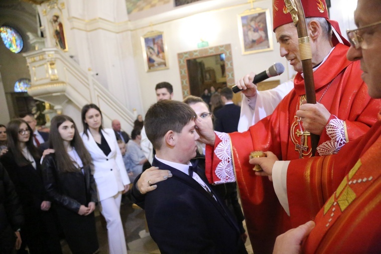 Bierzmowanie w Rzezawie