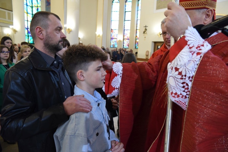 Bierzmowanie w par. Matki Bożej Anielskiej w Dębicy