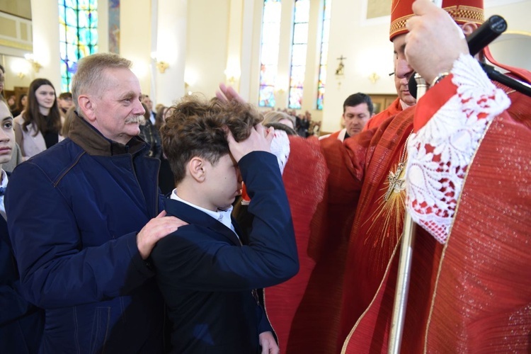 Bierzmowanie w par. Matki Bożej Anielskiej w Dębicy