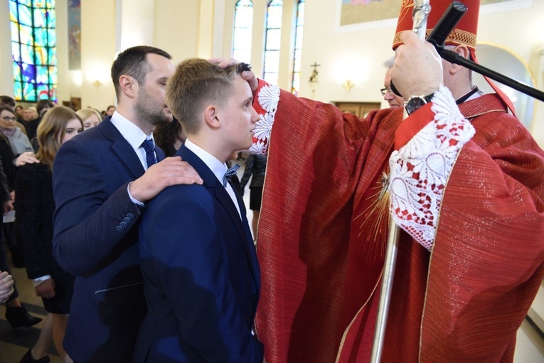 Bierzmowanie w par. Matki Bożej Anielskiej w Dębicy