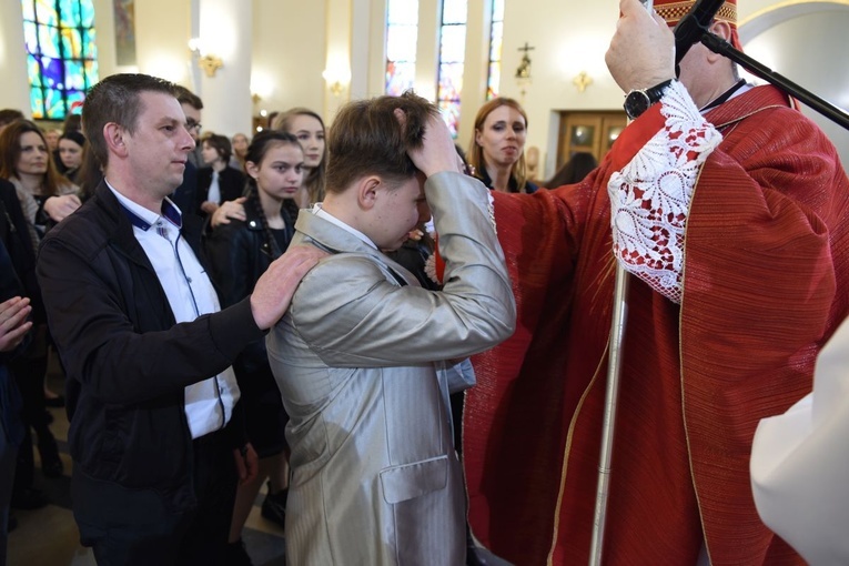 Bierzmowanie w par. Matki Bożej Anielskiej w Dębicy